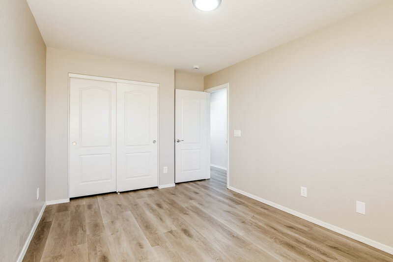 2,110/Mo, 15201 N Honcho Ct El Mirage, AZ 85335 Bedroom View 3