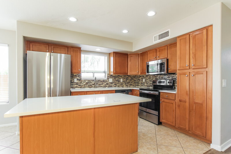 2,225/Mo, 12306 W Marshall Ave Litchfield Park, AZ 85340 Kitchen View