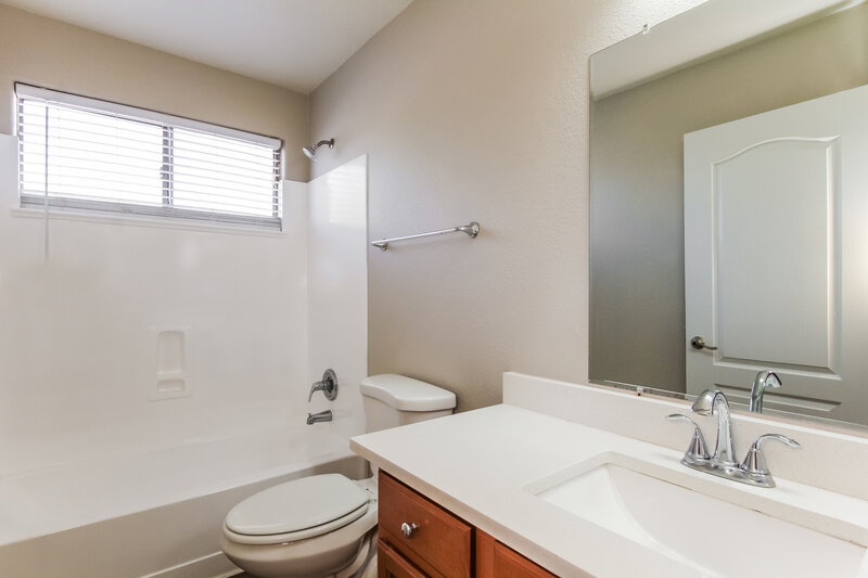 2,225/Mo, 12306 W Marshall Ave Litchfield Park, AZ 85340 Bathroom View