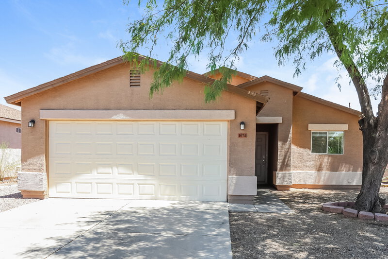 1,630/Mo, 1074 E Silversmith Trl San Tan Valley, AZ 85143 External View