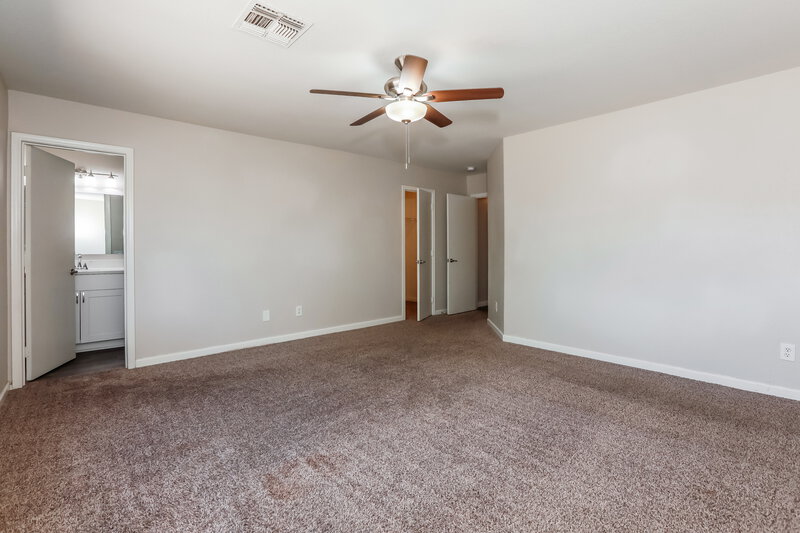 1,630/Mo, 1074 E Silversmith Trl San Tan Valley, AZ 85143 Main Bedroom View 2