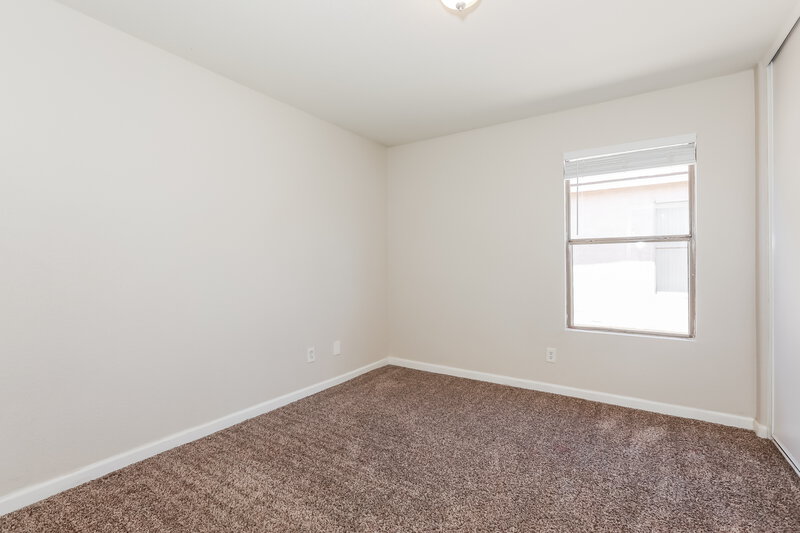 1,630/Mo, 1074 E Silversmith Trl San Tan Valley, AZ 85143 Bedroom View
