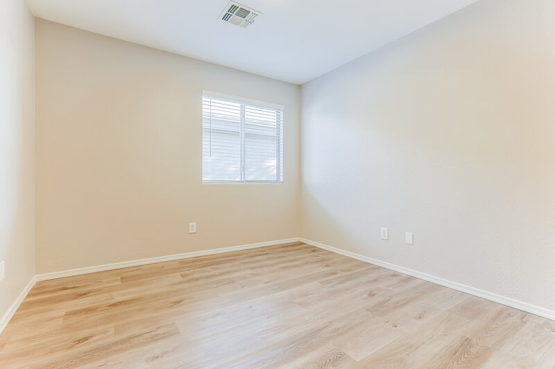1,795/Mo, 1465 E Rolls Road San Tan Valley, AZ 85143 Bedroom View 2