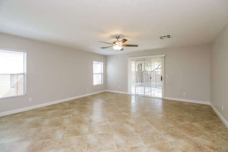 1,745/Mo, 2489 E Olivine Road San Tan Valley, AZ 85143 Living Room View