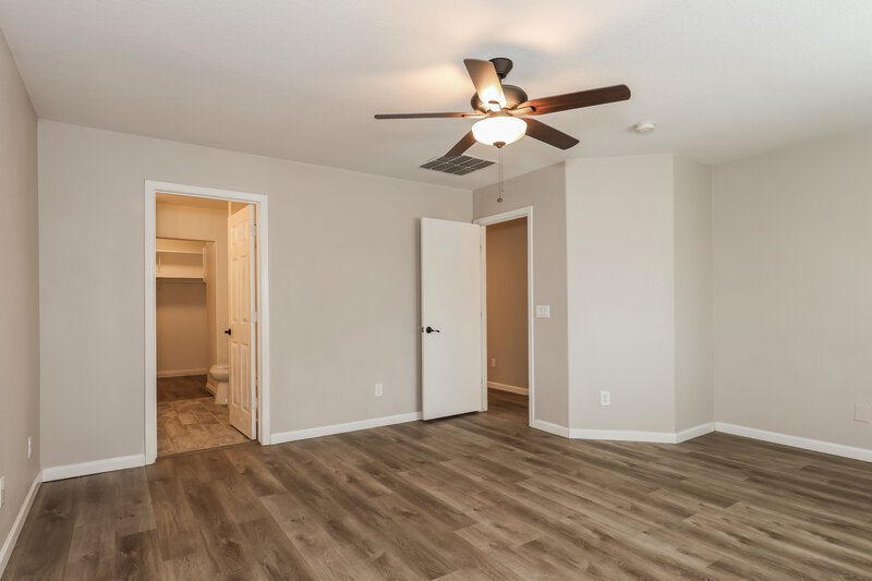 2,045/Mo, 4072 E Mica Rd San Tan Valley, AZ 85143 Main Bedroom View 2