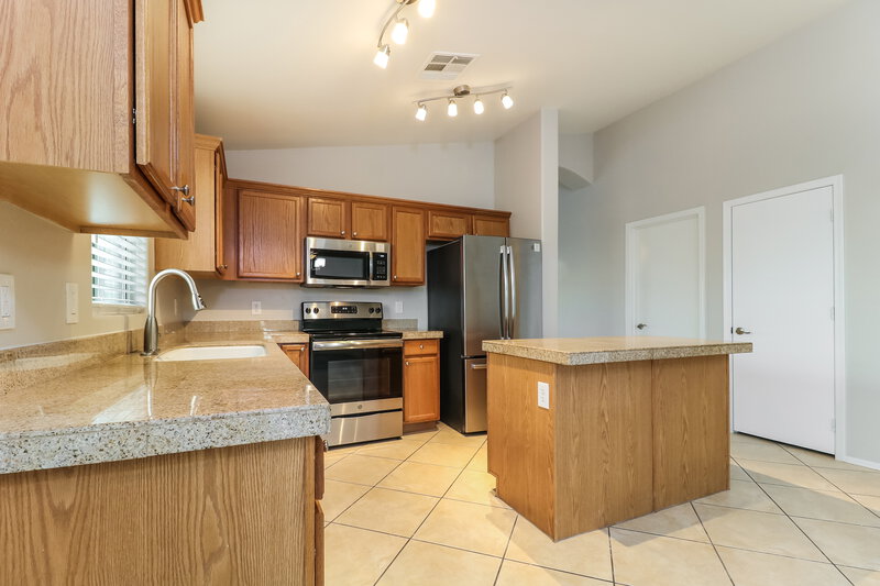 1,835/Mo, 25799 W Miami St Buckeye, AZ 85326 Kitchen View 2