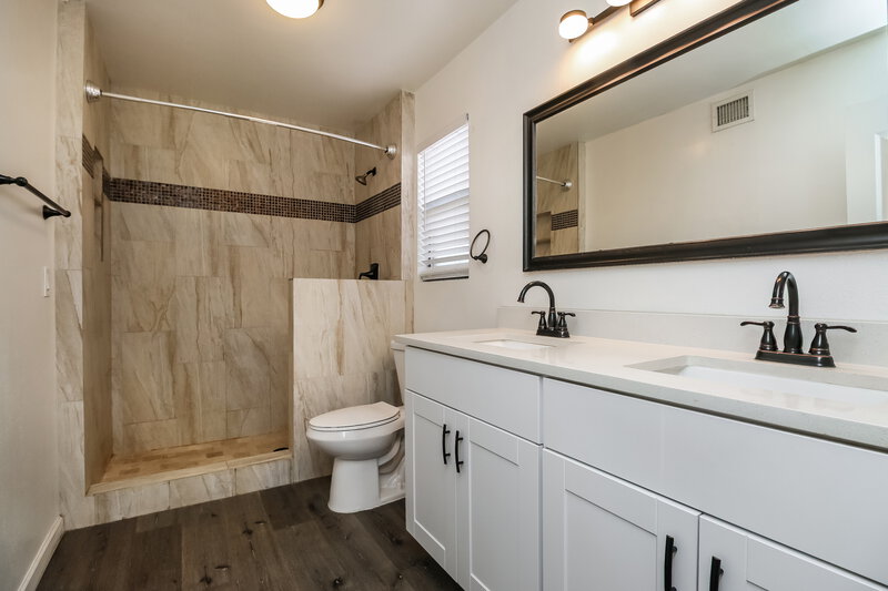 2,195/Mo, 4550 E Harmony Ave Mesa, AZ 85206 Main Bathroom View