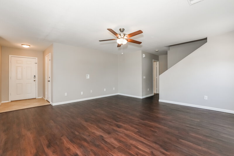 2,590/Mo, 3933 S Illinois St Chandler, AZ 85248 Living Room View 3