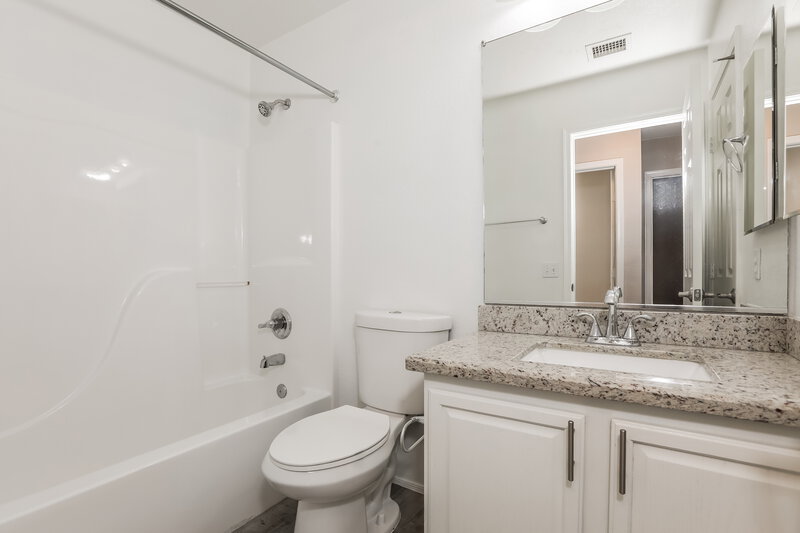 2,590/Mo, 3933 S Illinois St Chandler, AZ 85248 Bathroom View