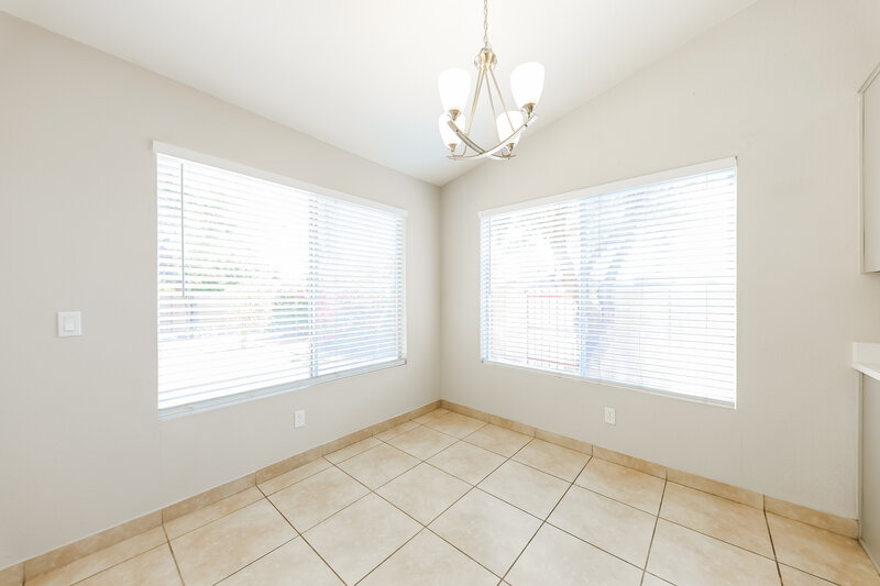 2,545/Mo, 1419 W Villa Theresa Dr Phoenix, AZ 85023 Dining Room View