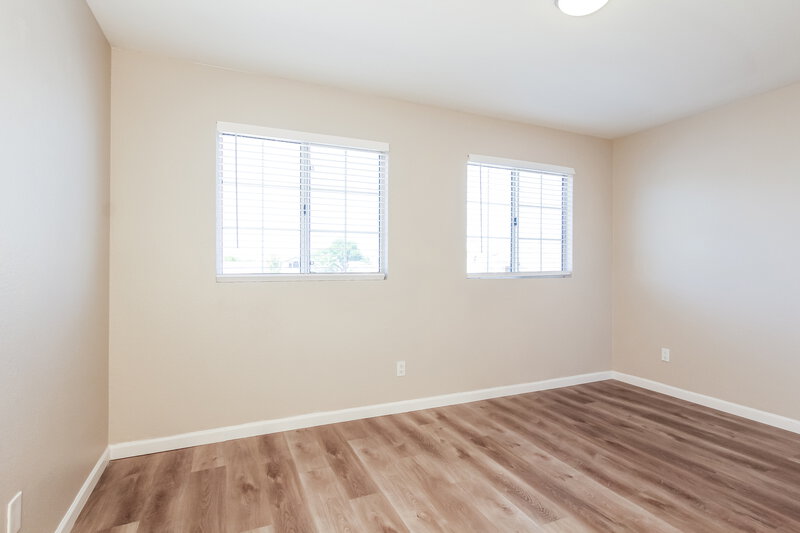 2,325/Mo, 6782 W Tina Ln Glendale, AZ 85310 Bedroom View 3