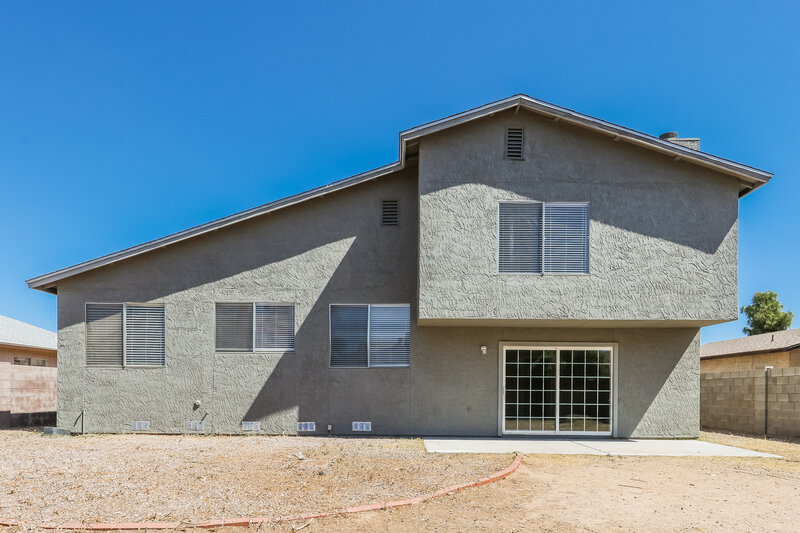 2,390/Mo, 1635 E Apollo Rd Phoenix, AZ 85042 Rear View
