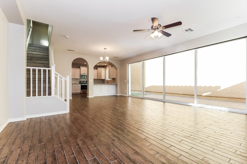 2,095/Mo, 28943 N 124th Dr Peoria, AZ 85383 Living Room View 2