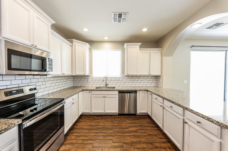2,075/Mo, 28943 N 124th Dr Peoria, AZ 85383 Kitchen View 2