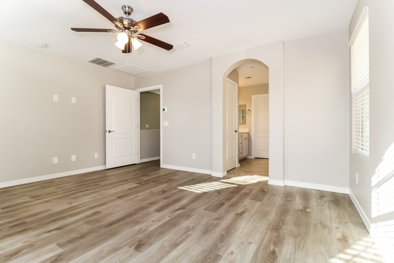 2,095/Mo, 28943 N 124th Dr Peoria, AZ 85383 Main Bedroom View 2
