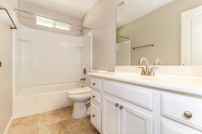 2,095/Mo, 28943 N 124th Dr Peoria, AZ 85383 Bathroom View