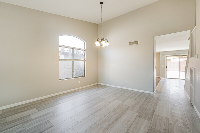 2,315/Mo, 4538 W Fawn Dr Laveen, AZ 85339 Dining Room View