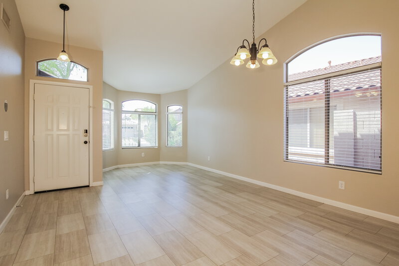 2,400/Mo, 4538 W Fawn Dr Laveen, AZ 85339 Dining Room View 2