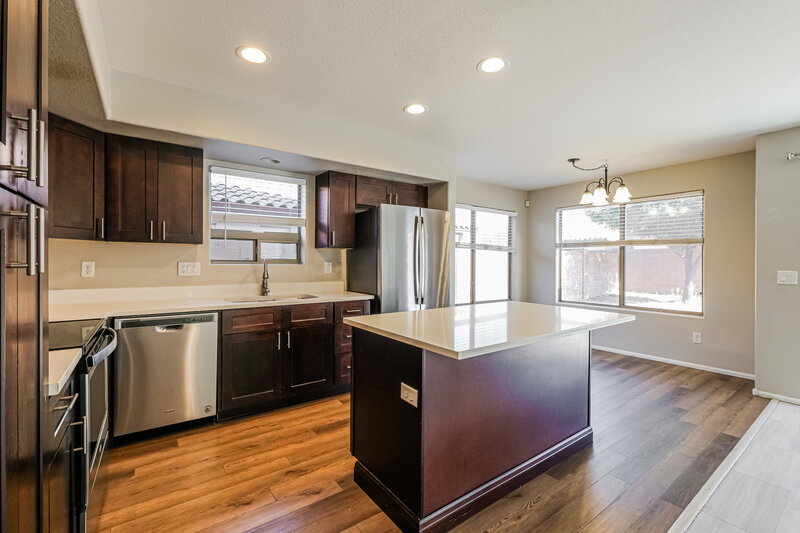 2,315/Mo, 4538 W Fawn Dr Laveen, AZ 85339 Kitchen View