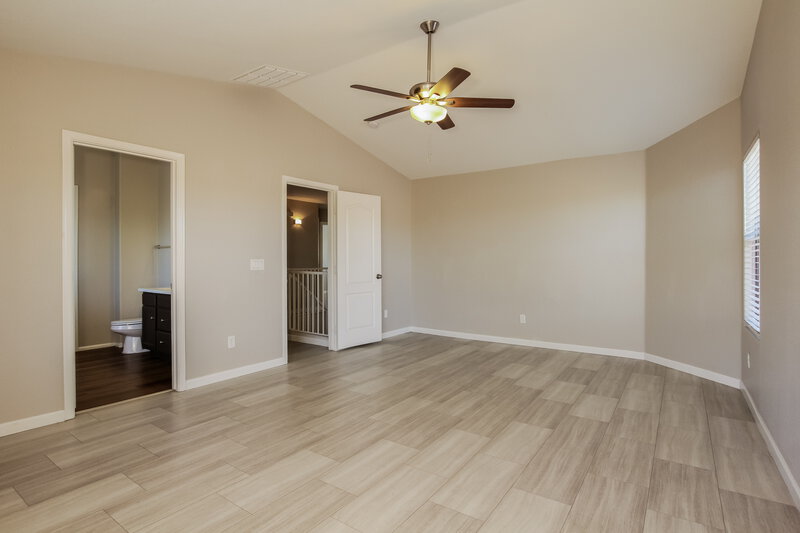 2,400/Mo, 4538 W Fawn Dr Laveen, AZ 85339 Main Bedroom View 2