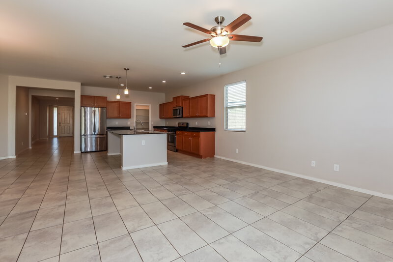 2,300/Mo, 654 W Glen Canyon Dr San Tan Valley, AZ 85140 Living Room View