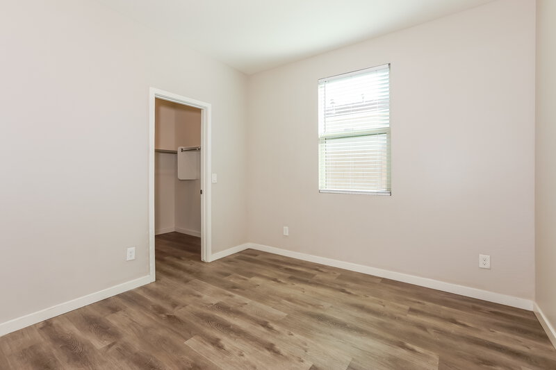 2,300/Mo, 654 W Glen Canyon Dr San Tan Valley, AZ 85140 Bedroom View 2