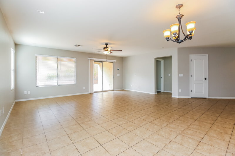 2,310/Mo, 1097 W Desert Hills Dr San Tan Valley, AZ 85143 Dining Room View