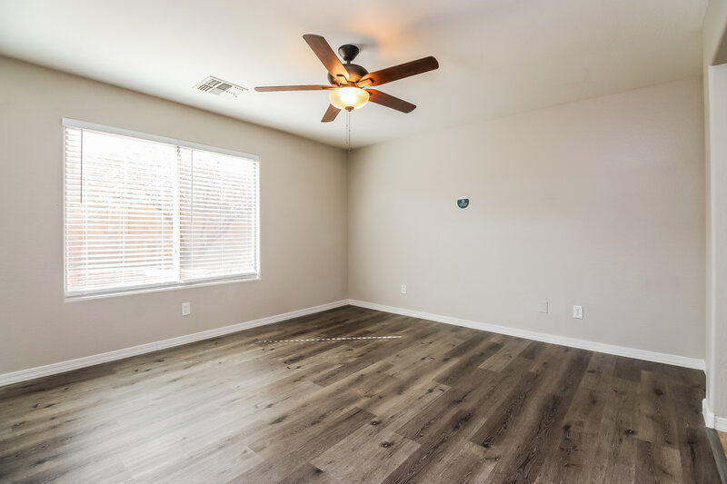 2,310/Mo, 1097 W Desert Hills Dr San Tan Valley, AZ 85143 Main Bedroom View 2