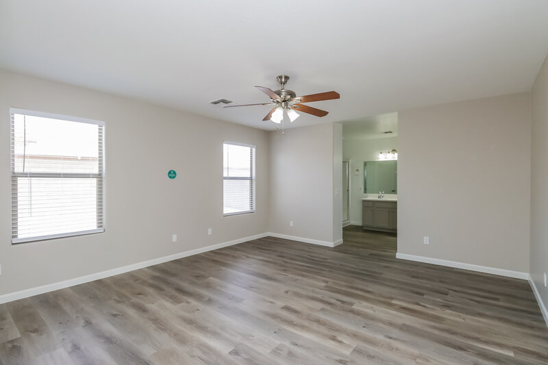 2,440/Mo, 1936 E Dust Devil Dr San Tan Valley, AZ 85143 Kitchen View 2