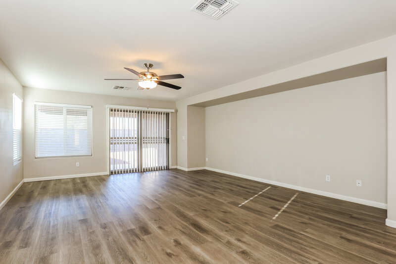 1,980/Mo, 3528 W Glass Ln Phoenix, AZ 85041 Living Room View