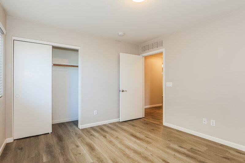 1,980/Mo, 3528 W Glass Ln Phoenix, AZ 85041 Bedroom View 3