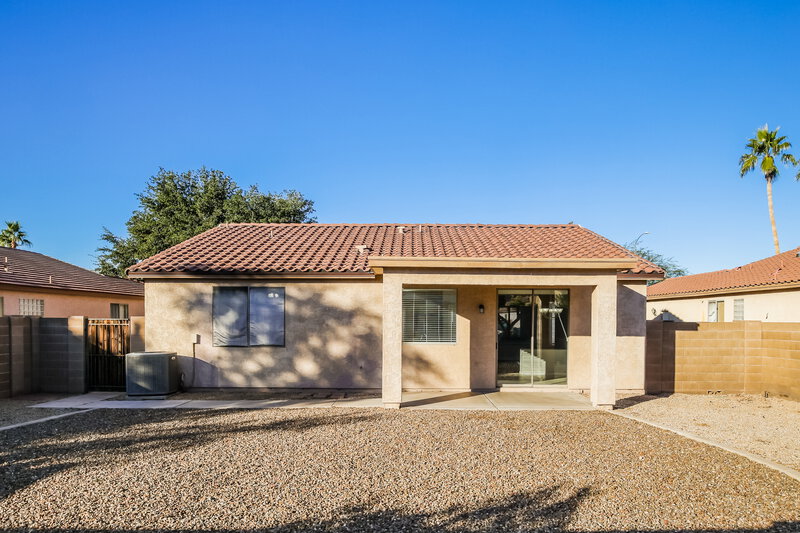 2,190/Mo, 1931 S Noble Mesa, AZ 85209 Rear View