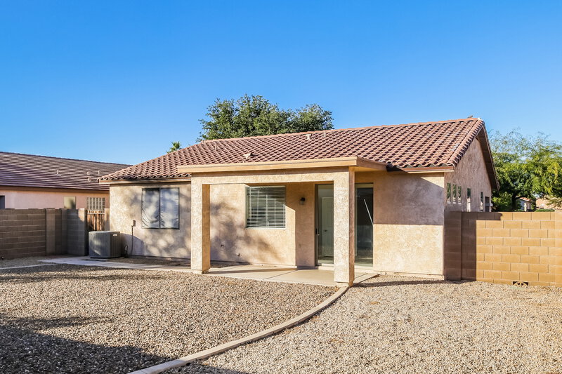 2,190/Mo, 1931 S Noble Mesa, AZ 85209 Rear View 2
