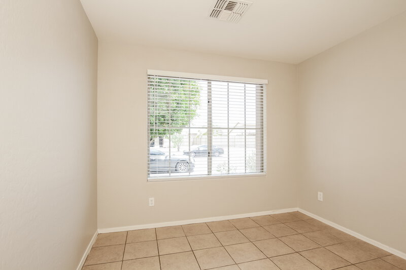2,175/Mo, 6622 S 23rd Ave Phoenix, AZ 85041 Bedroom View