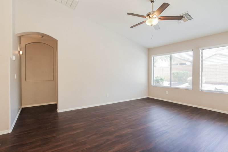 2,120/Mo, 9536 W Miami St Tolleson, AZ 85353 Living Room View