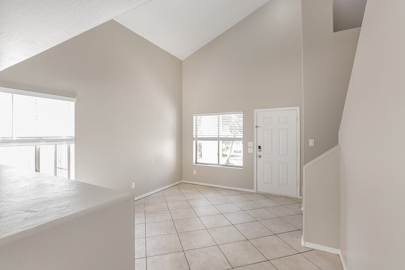 2,870/Mo, 6558 W Chickasaw St Phoenix, AZ 85043 Living Room View 2