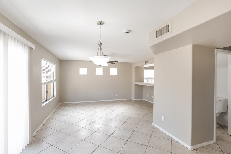 2,870/Mo, 6558 W Chickasaw St Phoenix, AZ 85043 Dining Room View