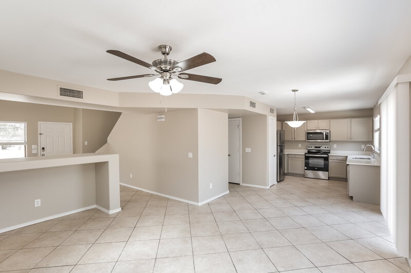 2,870/Mo, 6558 W Chickasaw St Phoenix, AZ 85043 Family Room View