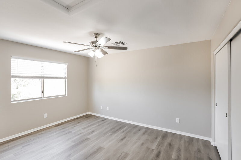 2,870/Mo, 6558 W Chickasaw St Phoenix, AZ 85043 Main Bedroom View