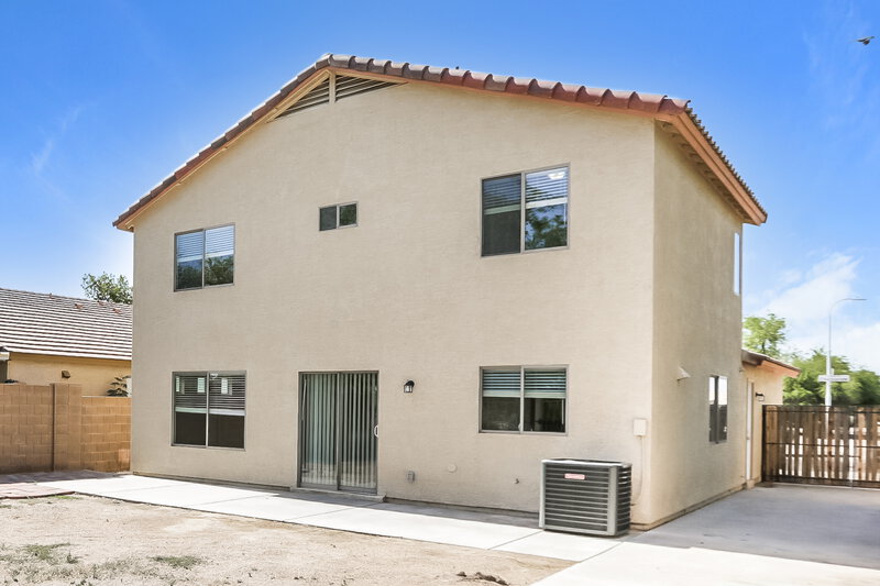 2,870/Mo, 6558 W Chickasaw St Phoenix, AZ 85043 Rear View