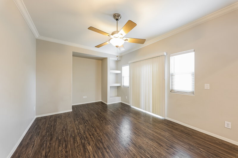 1,965/Mo, 14034 W Country Gables Dr Surprise, AZ 85379 Living Room View 3