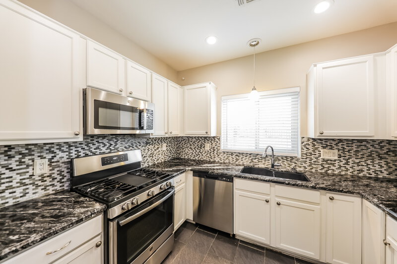 1,965/Mo, 14034 W Country Gables Dr Surprise, AZ 85379 Kitchen View 2