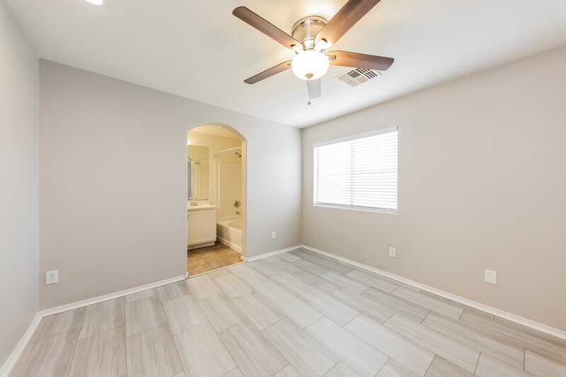 1,965/Mo, 14034 W Country Gables Dr Surprise, AZ 85379 Main Bedroom View 2