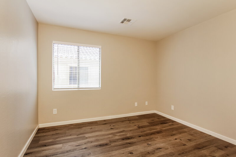 1,930/Mo, 1044 S 239th Ln Buckeye, AZ 85326 Bedroom View 4