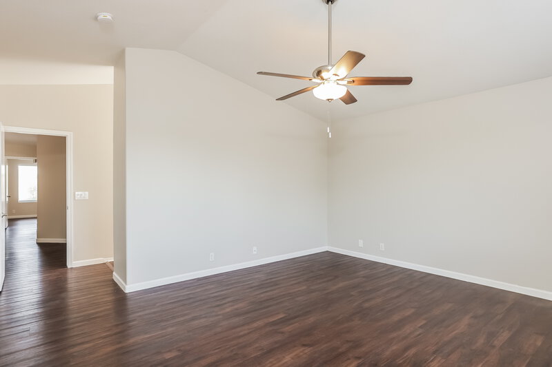 2,645/Mo, 15980 N 86th Ln Peoria, AZ 85382 Main Bedroom View 2