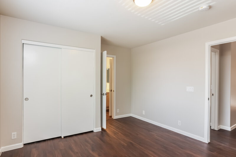 2,645/Mo, 15980 N 86th Ln Peoria, AZ 85382 Bedroom View 2