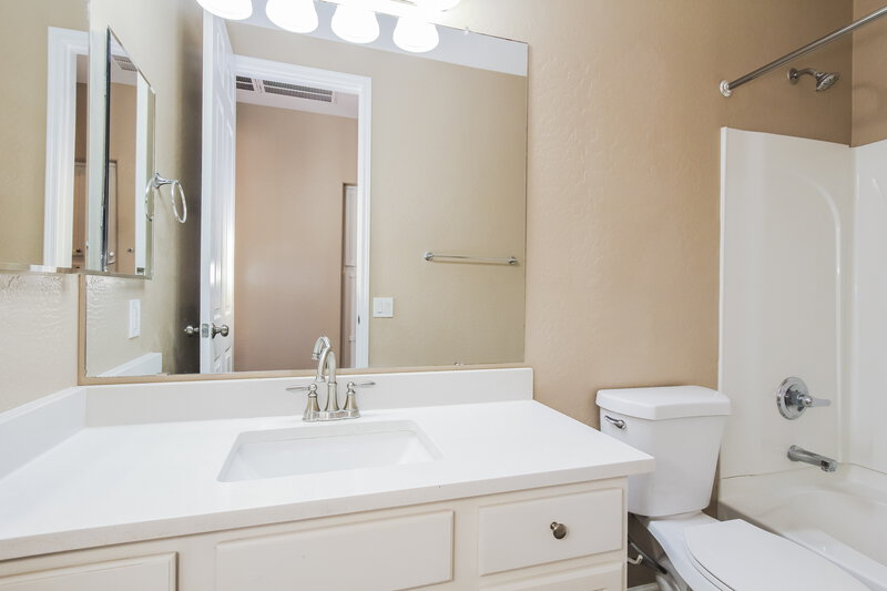 2,145/Mo, 5037 W Nancy Ln Laveen, AZ 85339 Bathroom View