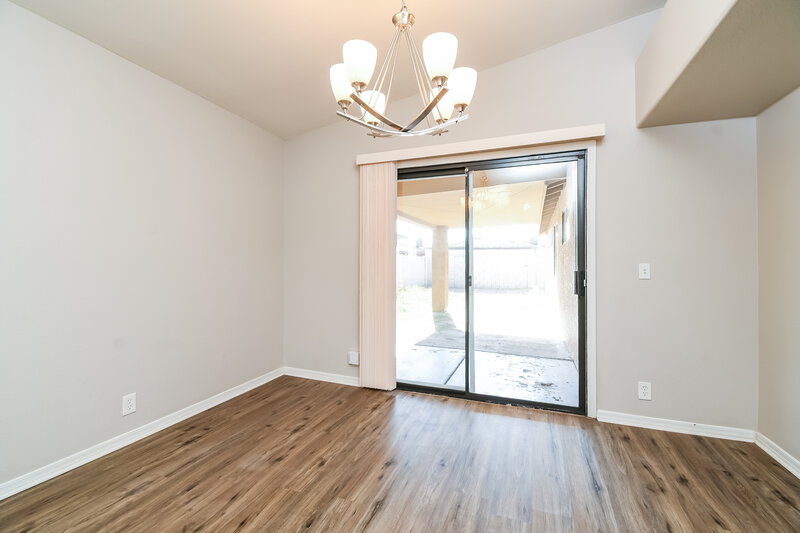 1,795/Mo, 11146 N 82nd Dr Peoria, AZ 85345 Dining Room View