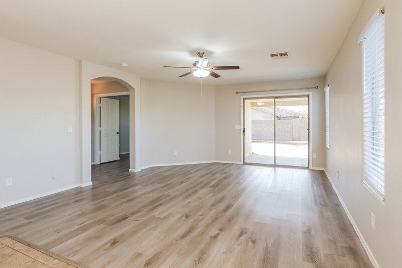 1,995/Mo, 3626 N 131St Dr Litchfield Park, AZ 85340 Living Room View