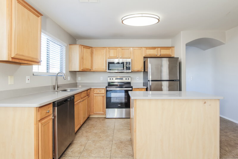 1,995/Mo, 3626 N 131St Dr Litchfield Park, AZ 85340 Kitchen View